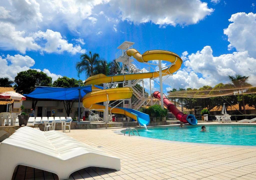 Resort Internacional Diroma 卡达斯诺瓦斯 外观 照片